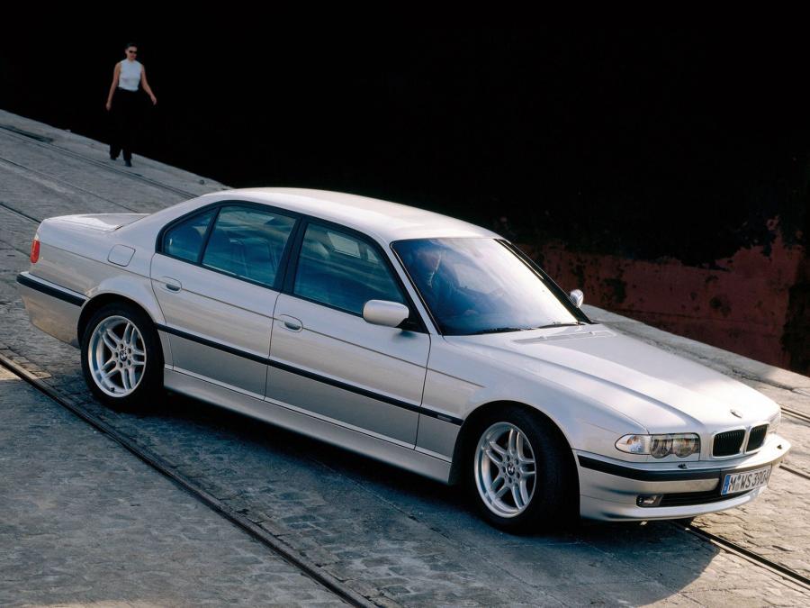  BMW 740d 1999 года  (фото 5 из 19)